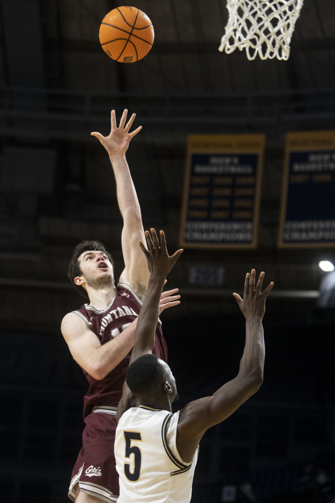 Brawl of the Wild basketball 40.JPG